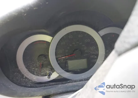 2010 Toyota Rav4 z USA, uszkodzony, nr VIN 2T3JF4DV6AW041231